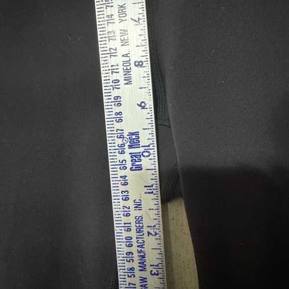 Lululemon Align High Rise Crop Leggings 6 - Picture 5 of 7